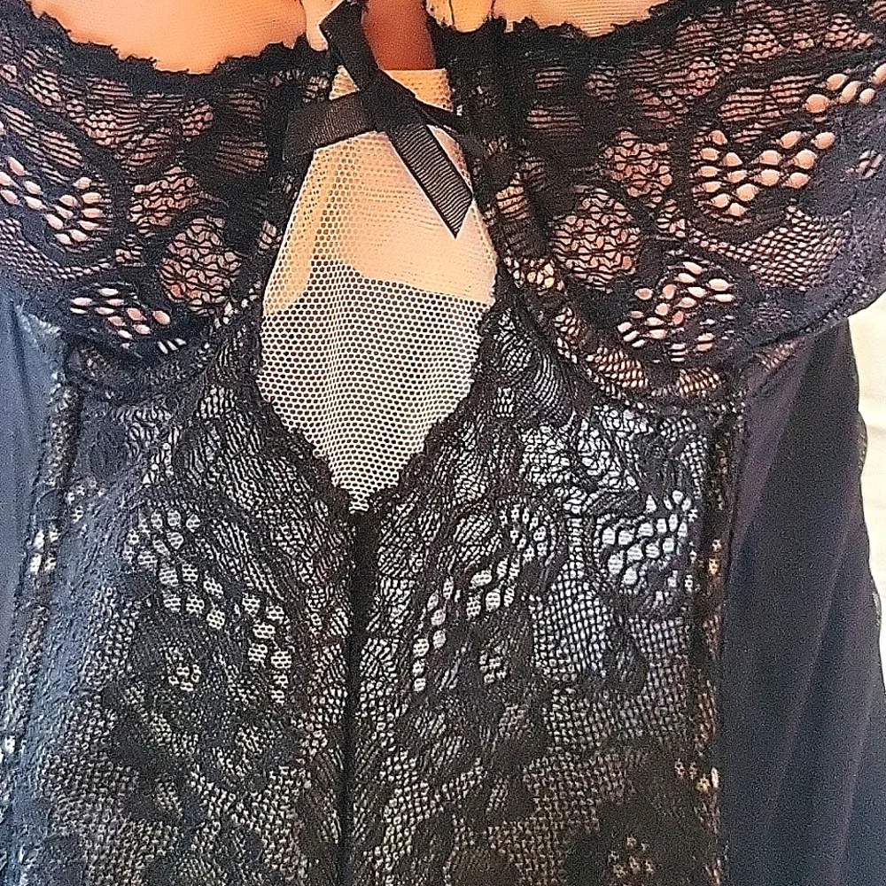Lingerie, Victoria's secret 32D - Picture 3 of 5